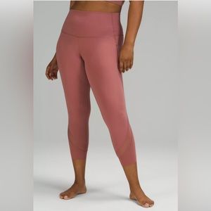 Lululemon Wunder Under Scalloped Hem High-Rise Crop 23" *Luxtreme Size 4